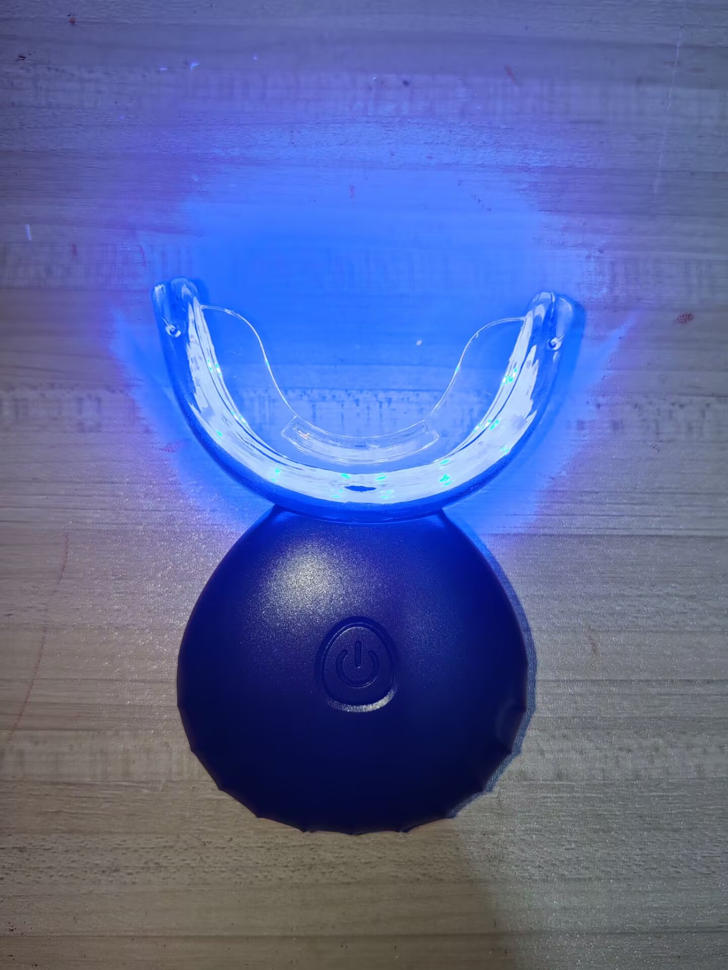 Устройство для отбеливания зуб – обзор и цена Teeth Whitening With Blue Light